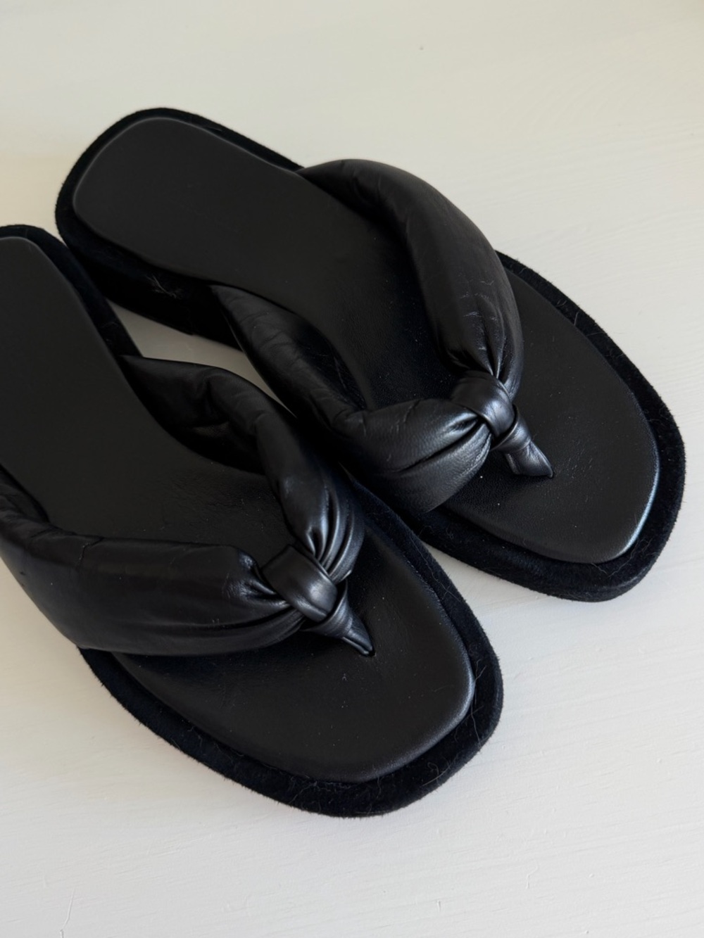 Flattered Black Leather Flip Flop Slide Sandals